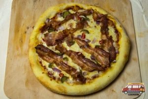 pizza hot bacon