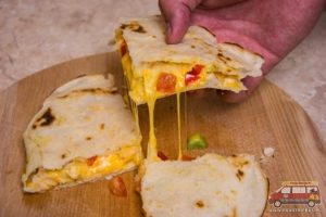 quesadilla z kurczakiem
