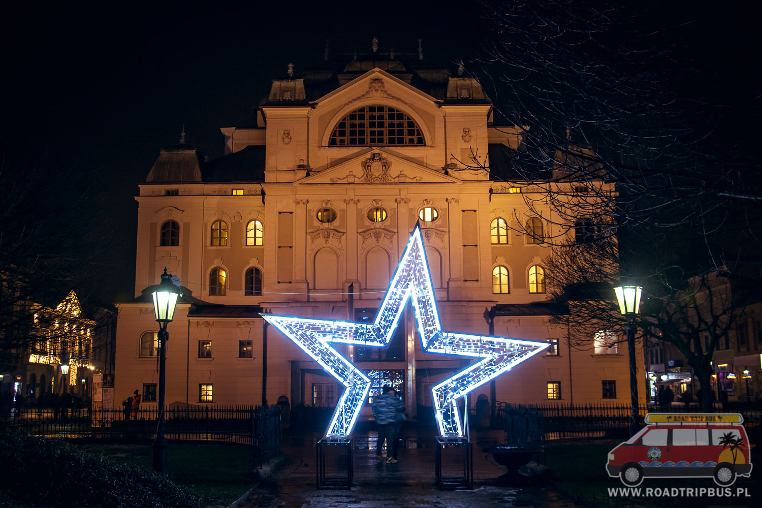 opera w koszycach