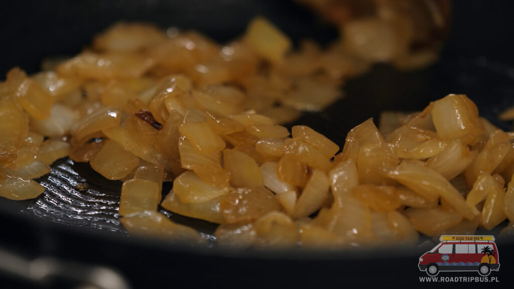 karmelizowanie cebuli