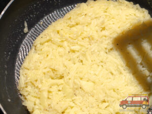 rosti uformowane na patelni