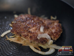 smashburger z cebulą