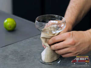 zawiązywanie kubraczka