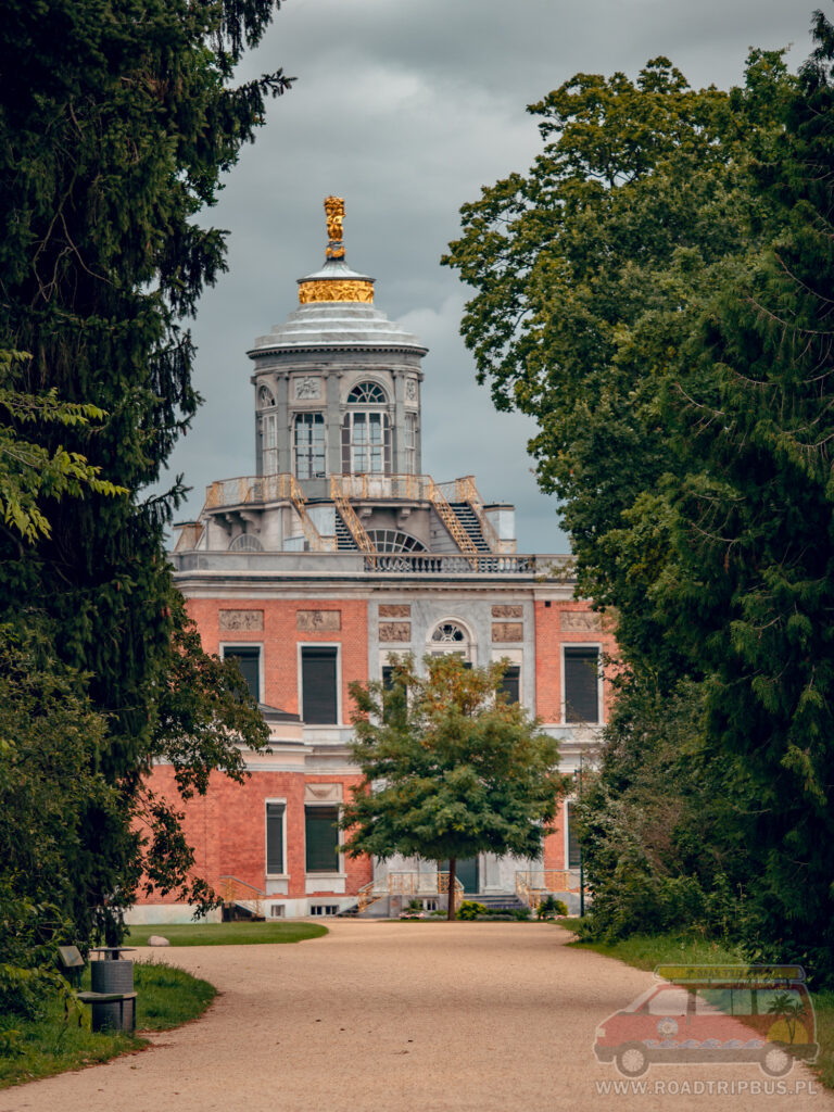 pałac marmurowy widziany od południa
